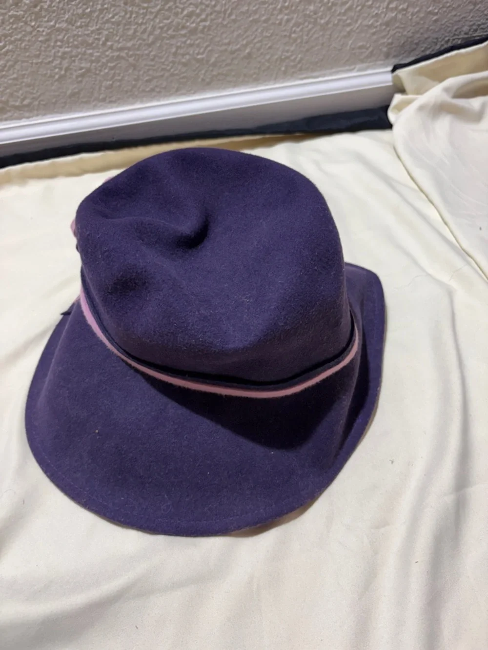 Elegant Purple Felt Women's Hat with Pink Floral Accent
